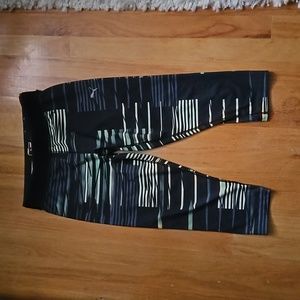 Puma Capri leggings size Medium